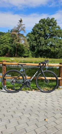 Giant Revolt 0 GRX, M 2023