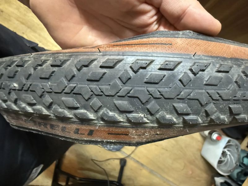 prodám Pláště Pirelli cinturato gravel M