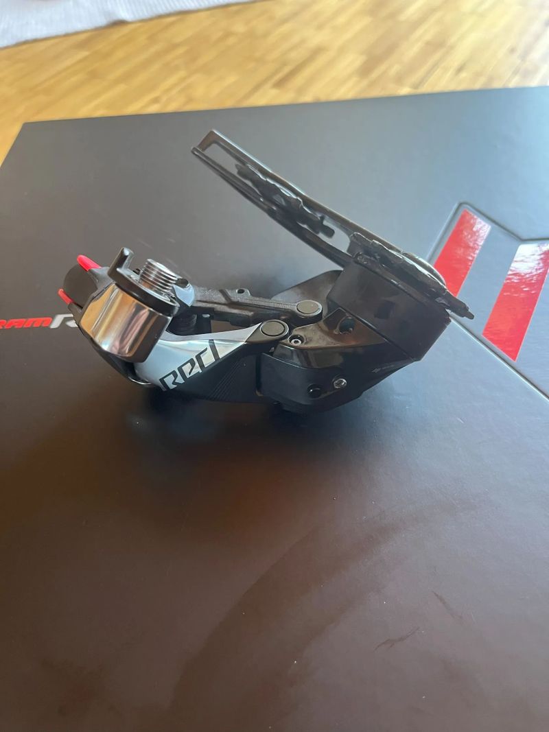 Sram Red Páky, Třmeny, Přehazovačka