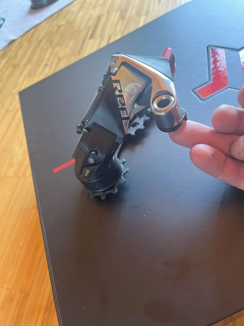 Sram Red Páky, Třmeny, Přehazovačka