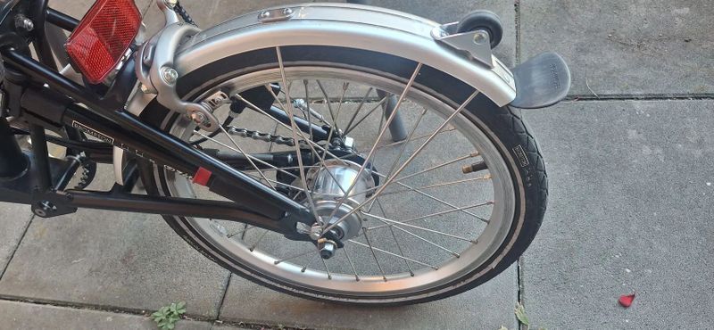 Skládací kolo Brompton C Line jednobarevné black edice