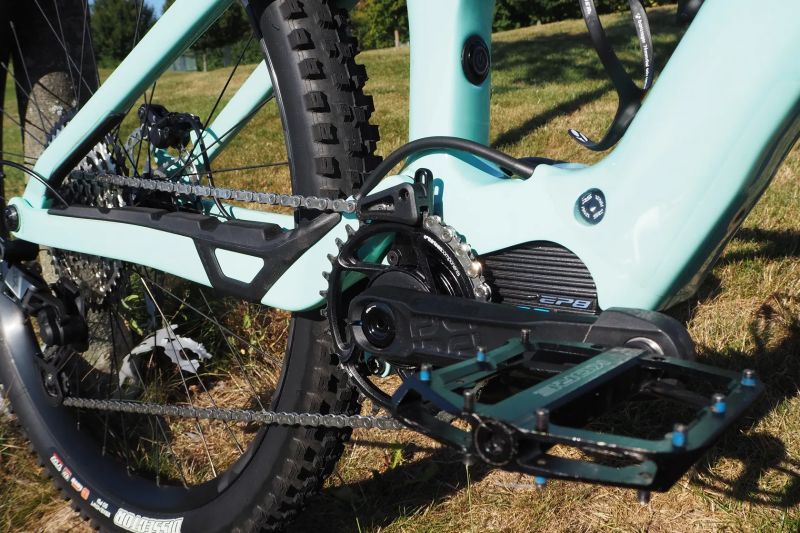 ORBEA Rise M20 / vel. M / 19,7 kg komplet / najeto 300 km