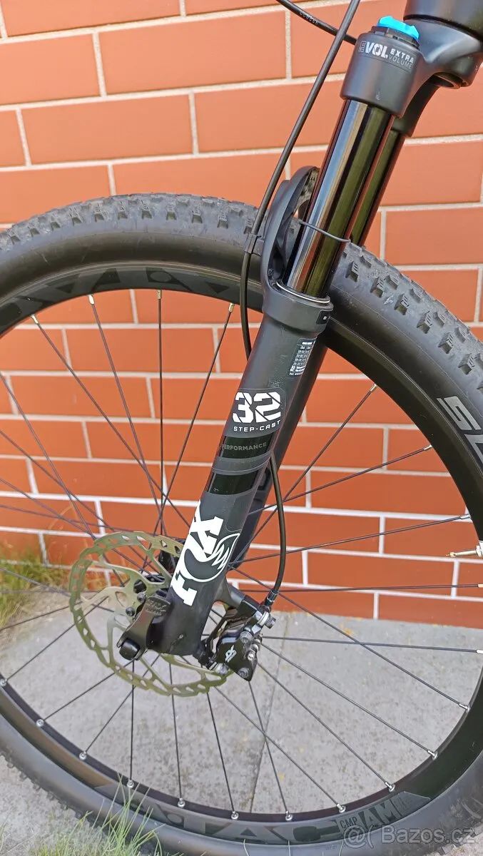 Karbonový bike Cube Reaction C:62 Race 29", Shimano XT 1x12, FOX, vel. XL