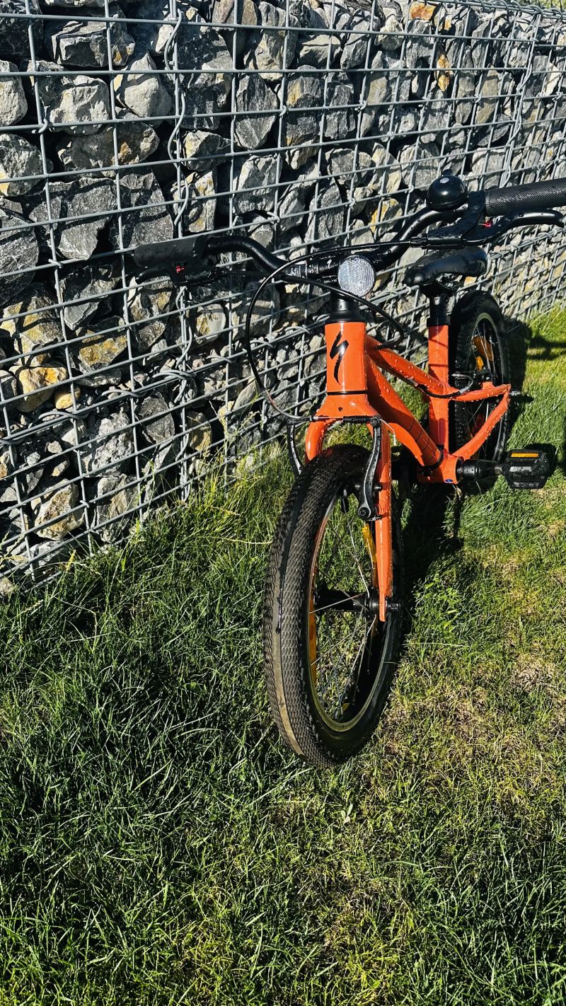 Specialized Jett 16”
