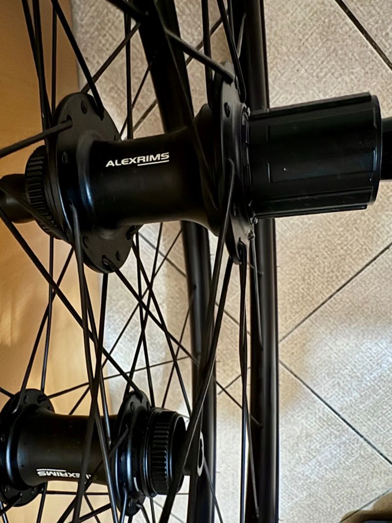 Nová kola Alexrims s plášti Vittoria Zaffiro Pro Control 700x28c