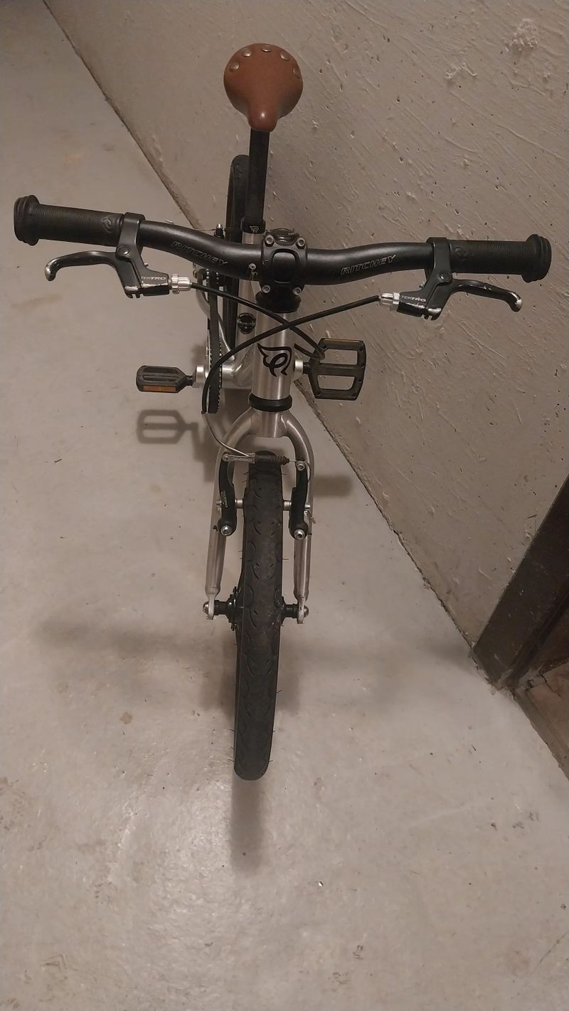 Belter 16 a pláště navíc 