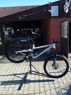 Commencal meta sx v4 2023
