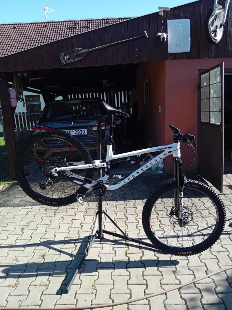 Commencal meta sx v4 2023