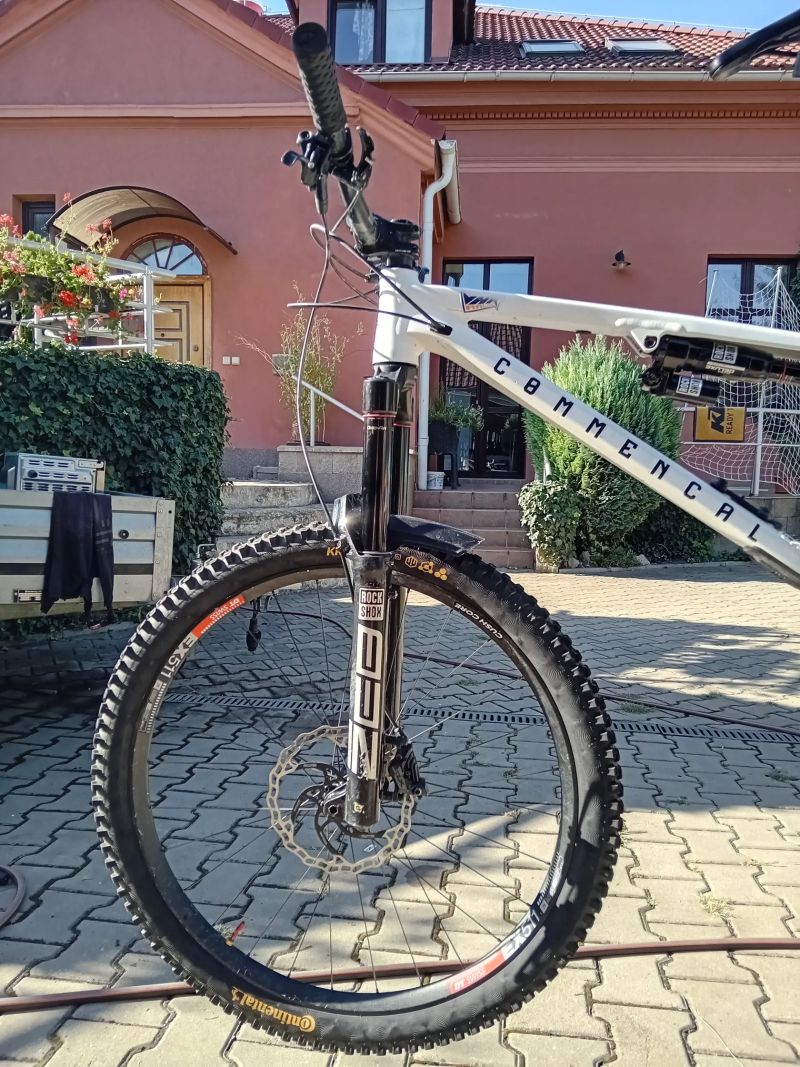 Commencal meta sx v4 2023