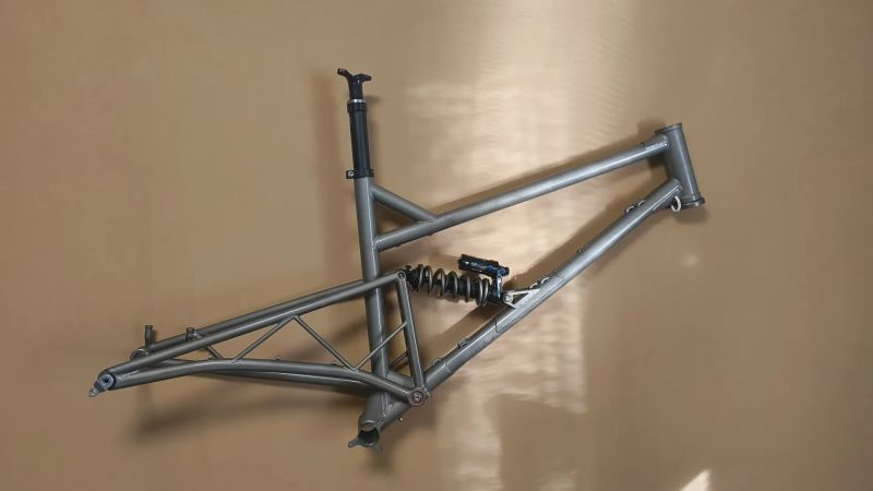 Marino X Franta Mrázek rám 120mm + ROCKSHOX Super Deluxe Coil Ultimate