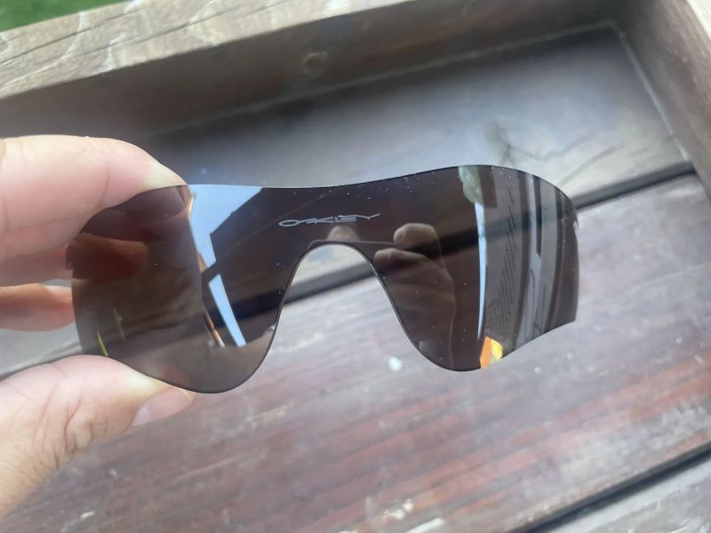 Obroučky a zorník Oakley Radarlock