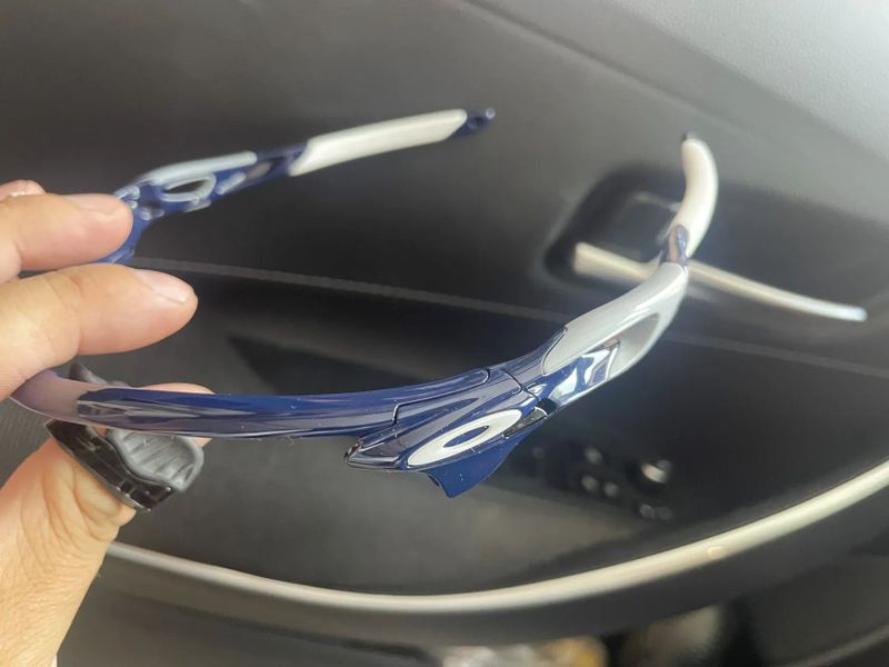 Obroučky a zorník Oakley Radarlock