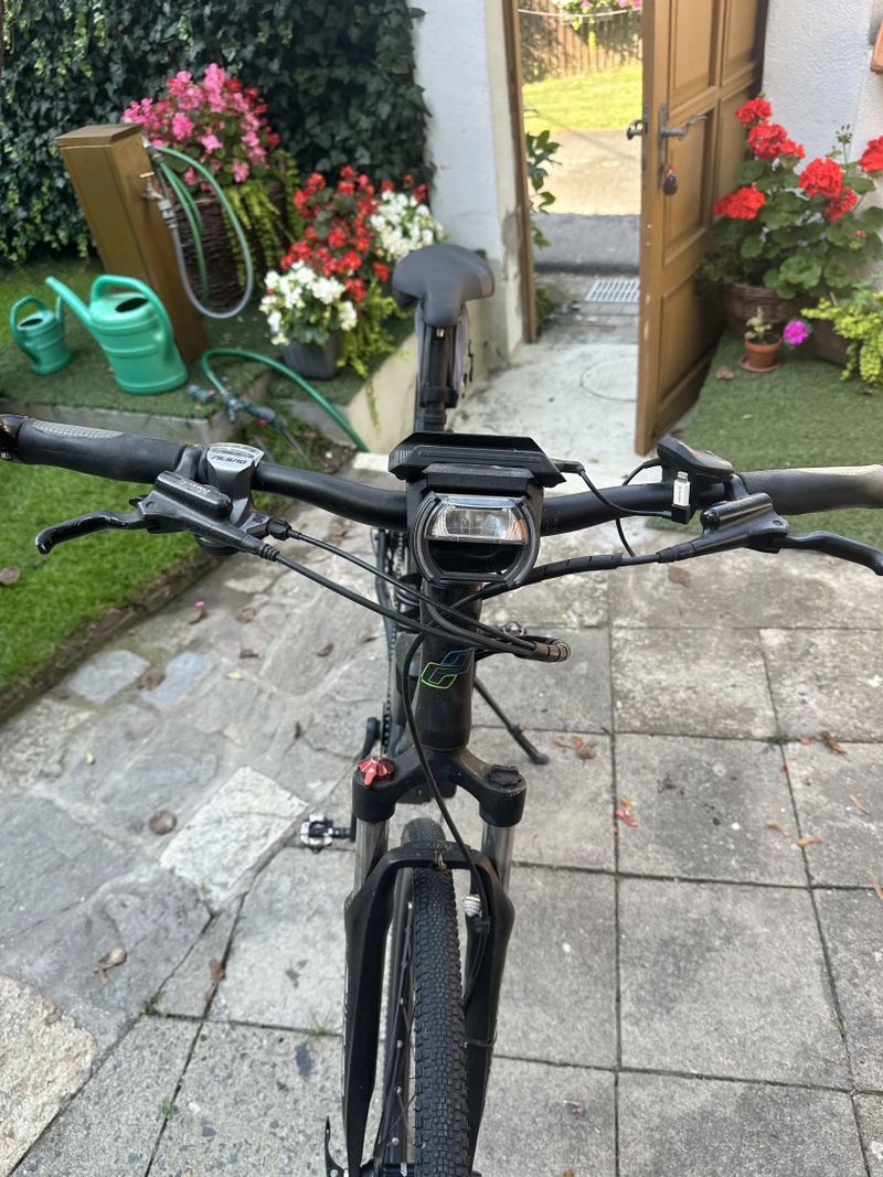 Prodám elektrokolo málo využívané zn.ghost s motorem Bosch .