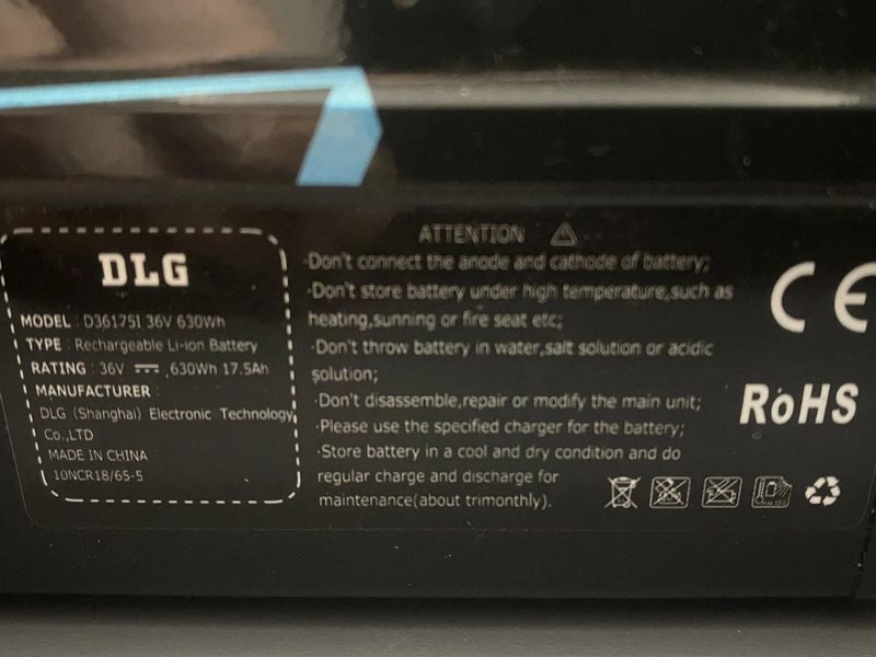 Prodám baterii na elektrokolo D361751 včetně nabiječky