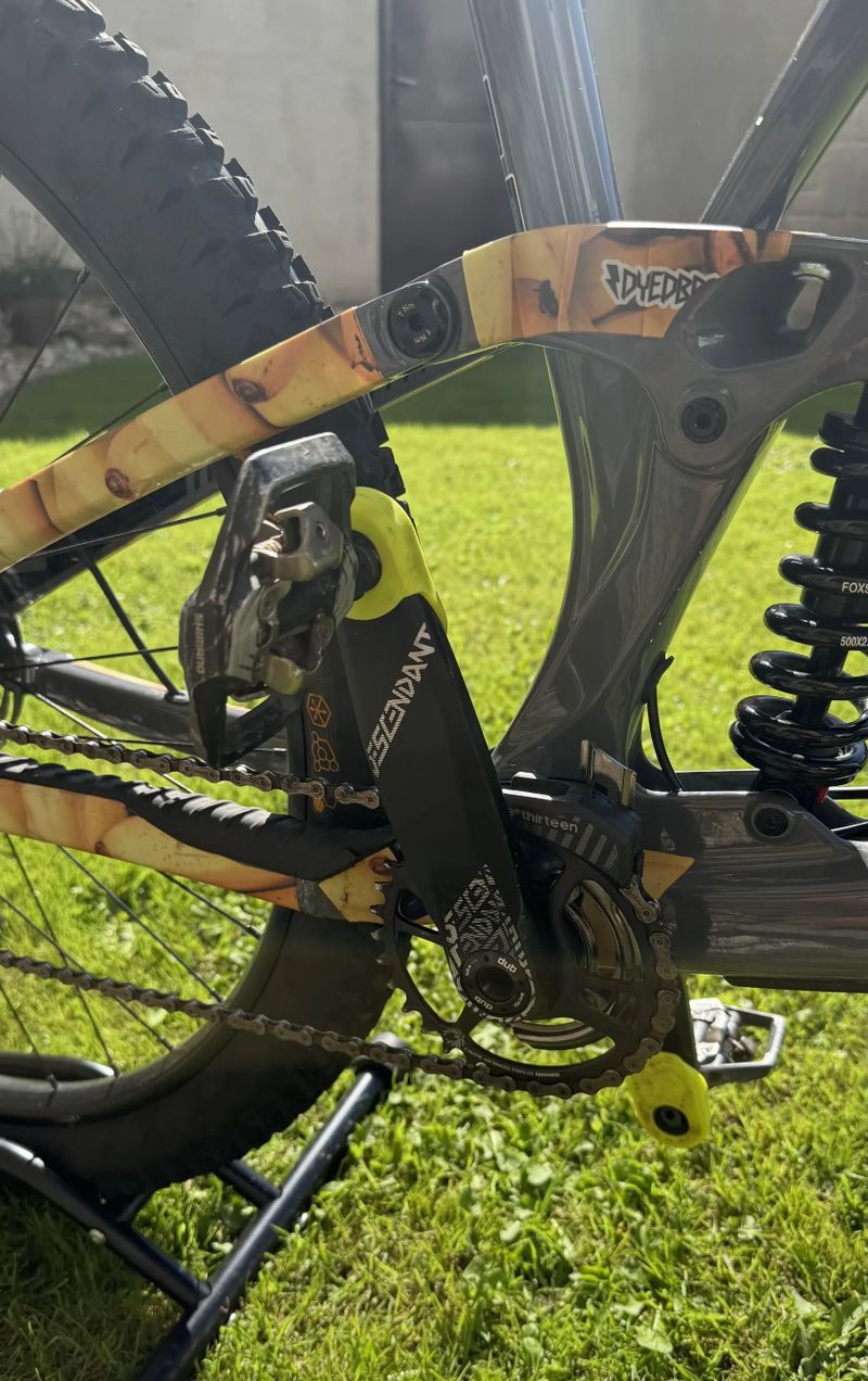 GT Sensor Carbon Elite, velikost L
