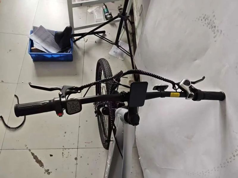 Nové elektrokolo 750W – dojezd 120 km, Shimano, 51 km/h