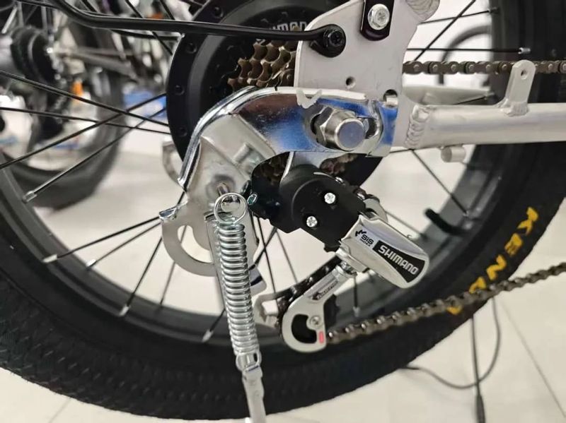 Nové elektrokolo 750W – dojezd 120 km, Shimano, 51 km/h