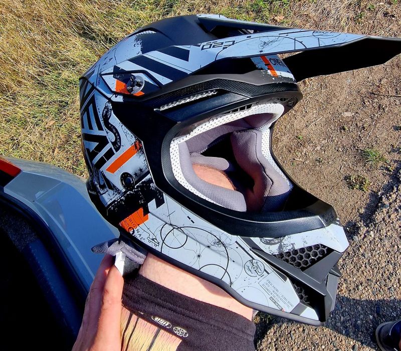 Helma O'neal 3SRS HELMET SCARZV.22