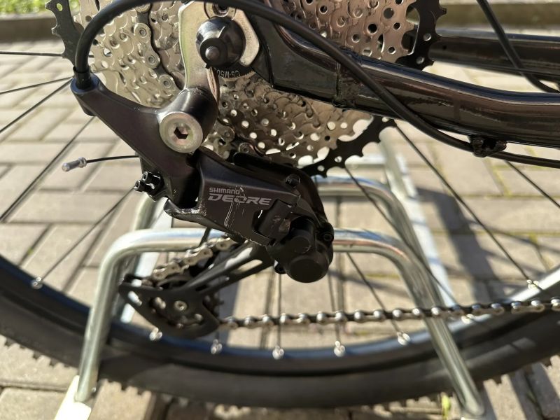 LEVIT Notos 3 HT, sada Shimano Deore, vzduchová vidlice Suntour