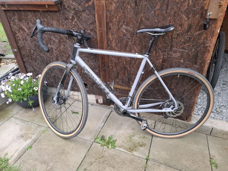 Prodam Gravel Bomtrack 