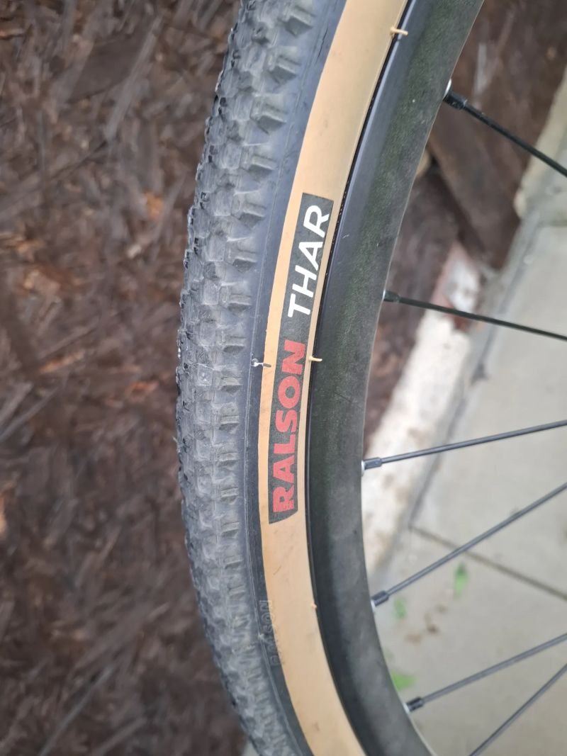 Prodam Gravel Bomtrack 