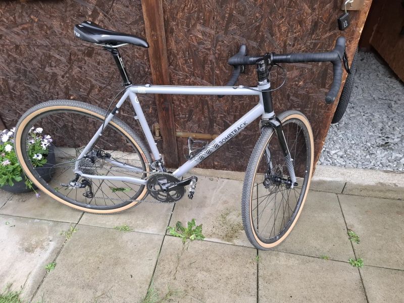 Prodam Gravel Bomtrack 