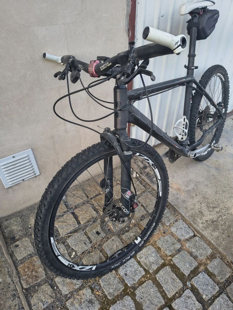 Cube LTD Pro – horské kolo 26" (na servis) 