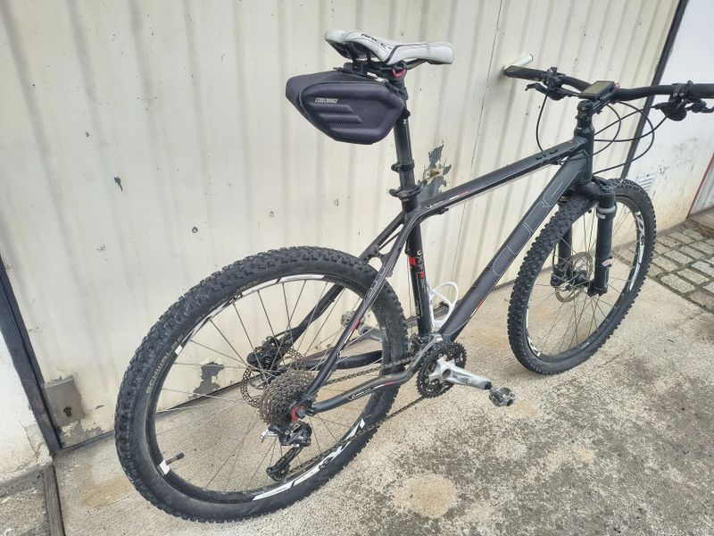 Cube LTD Pro – horské kolo 26" (na servis) 