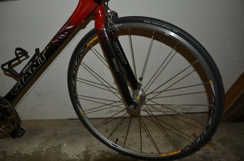 Prodám silniční kolo GIANT. K vidění ve Staré Boleslavi