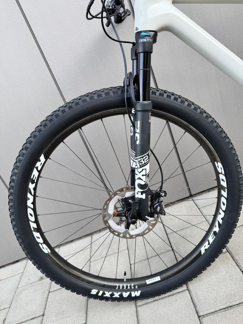 Canyon Exceed CF 7