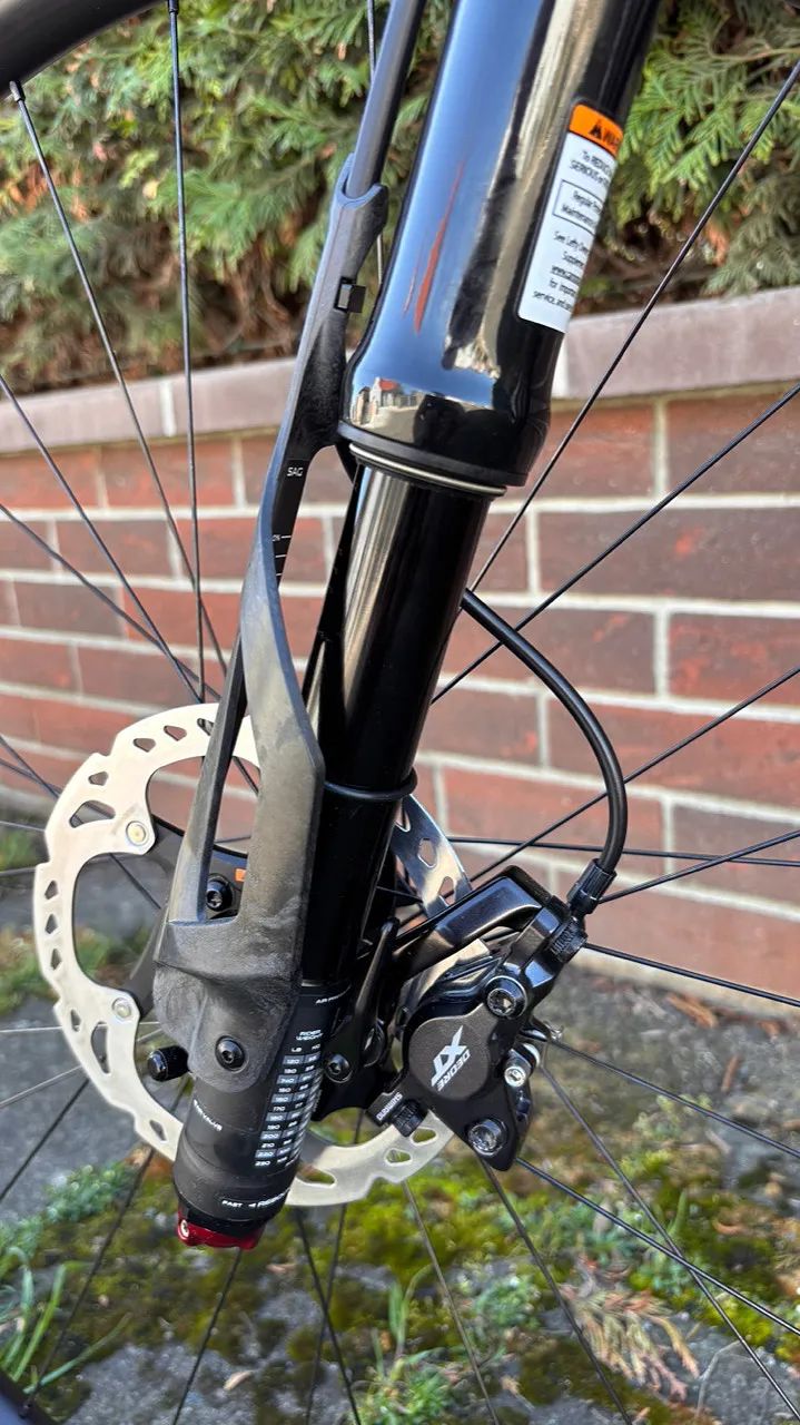 prodám nové Cannondale F-Si Carbon 2, Mercury (MRC), horské kolo, vel. LG (20")