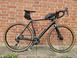 Prodam Cannondale Topstone,Shimano 105-Graphite.hite