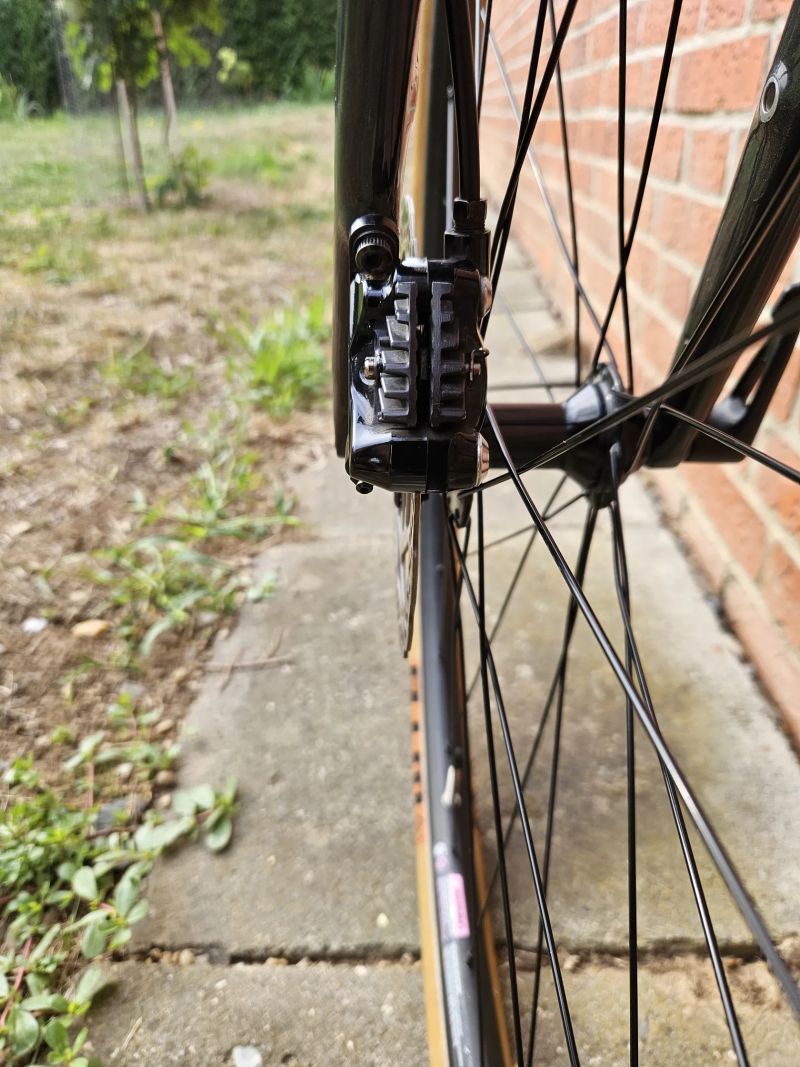 Prodam Cannondale Topstone,Shimano 105-Graphite.hite