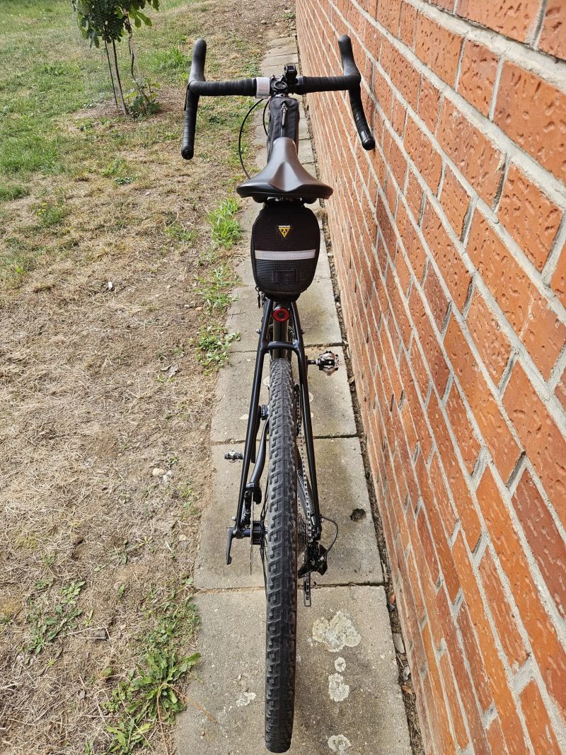 Prodam Cannondale Topstone,Shimano 105-Graphite.hite