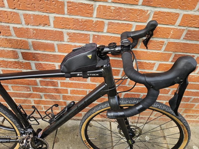 Prodam Cannondale Topstone,Shimano 105-Graphite.hite
