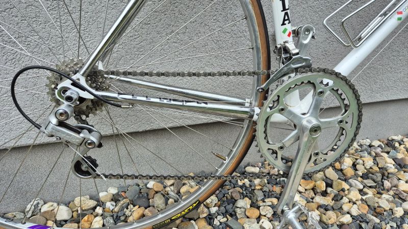 Zanella silnicni ocel retro