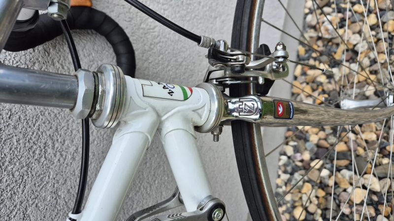 Zanella silnicni ocel retro