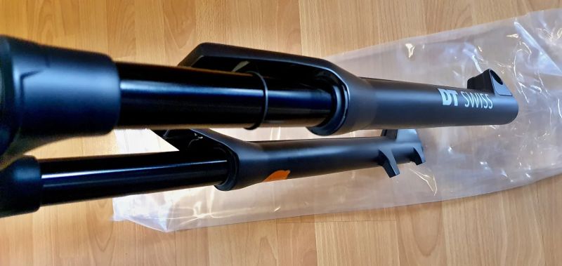 Predam novu odpruzenu vidlu DT SWISS F535 ONE 29" 150mm