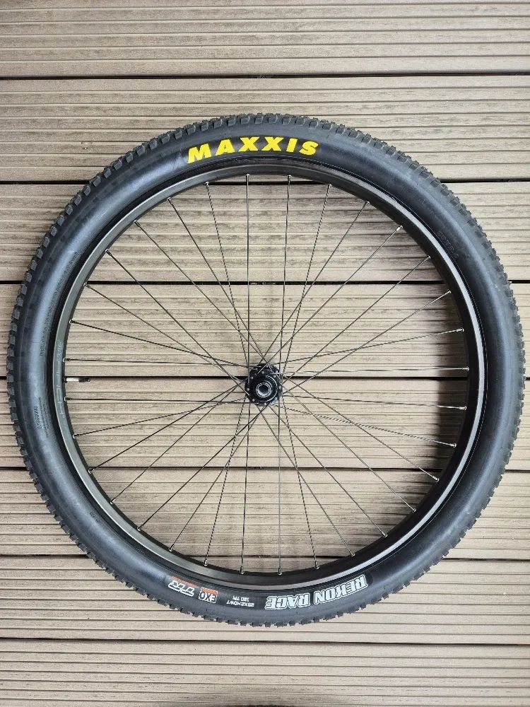 Stan’s Arch MK4 29", boost, tubeless ready + pláště Maxxis 