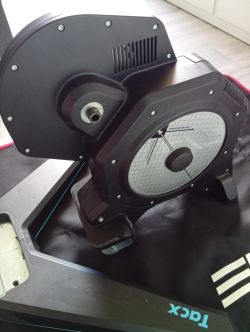 Trenažér Tacx Flux 2 Smart
