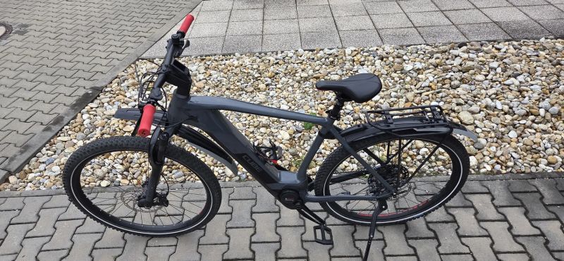 Prodám 29“ elektrokolo CUBE Reaction Hybrid Race 625 velikost XL/XXL (23“) pro výšku 185 cm a více