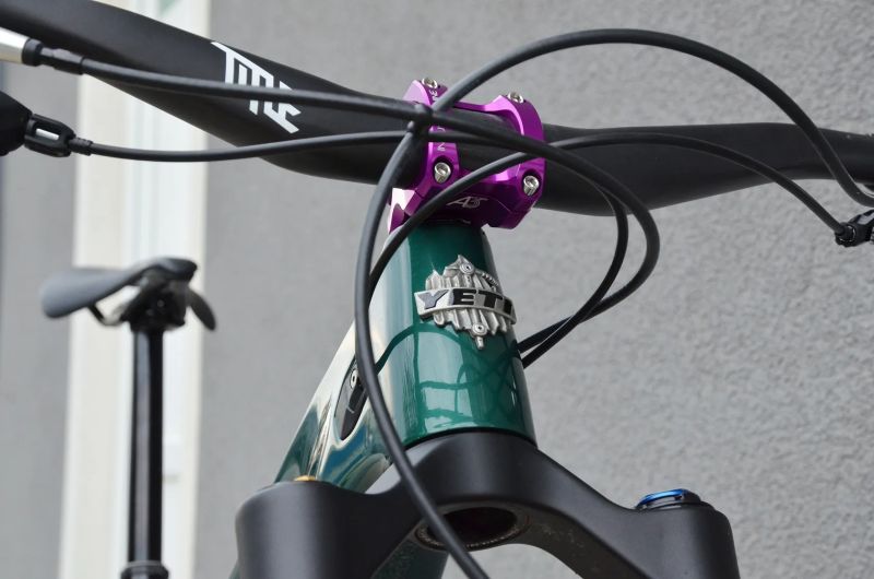 Yeti SB140 TURQ Emerald 2025 / ENVE M6 / i9 / Öhlins / Trickstuff / eeWings
