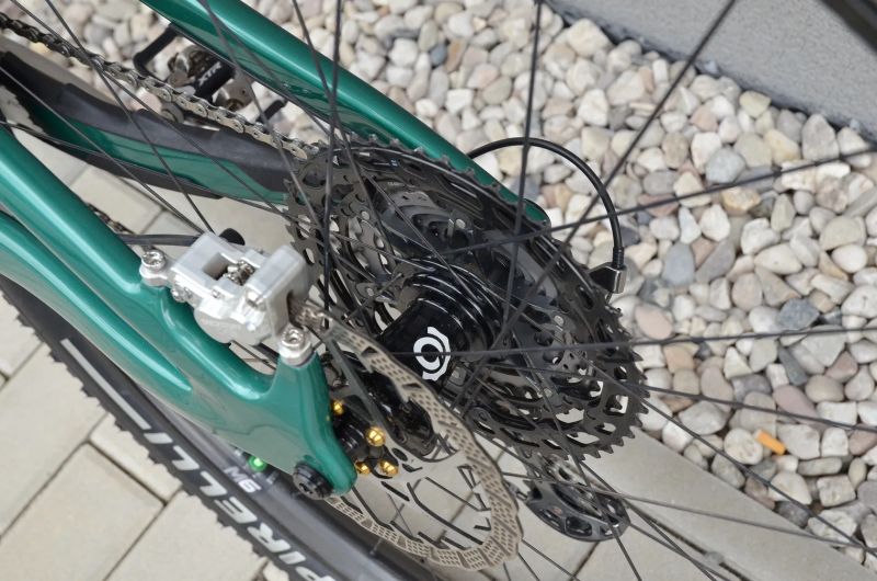Yeti SB140 TURQ Emerald 2025 / ENVE M6 / i9 / Öhlins / Trickstuff / eeWings