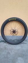 Industry 9+dt swiss+maxxis