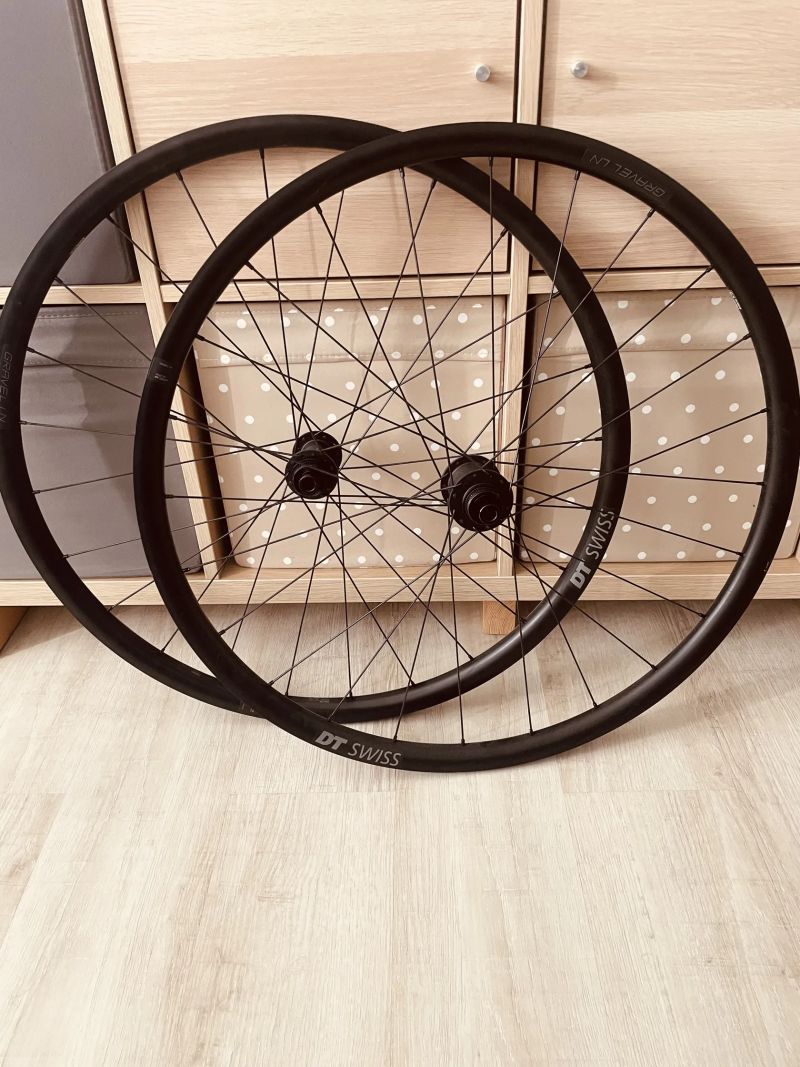 Gravel kola DT Swiss