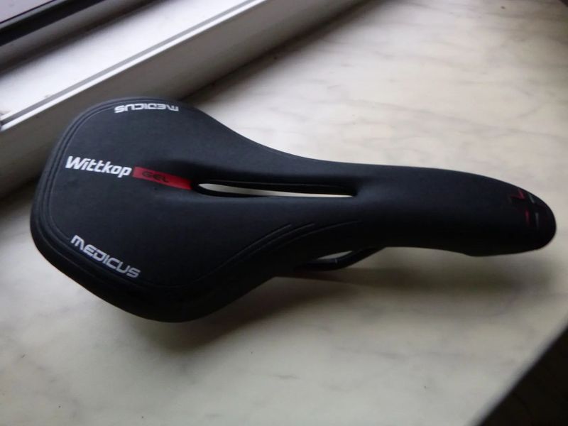 Sedlo Wittkop Medicus Race 7.0 gel 