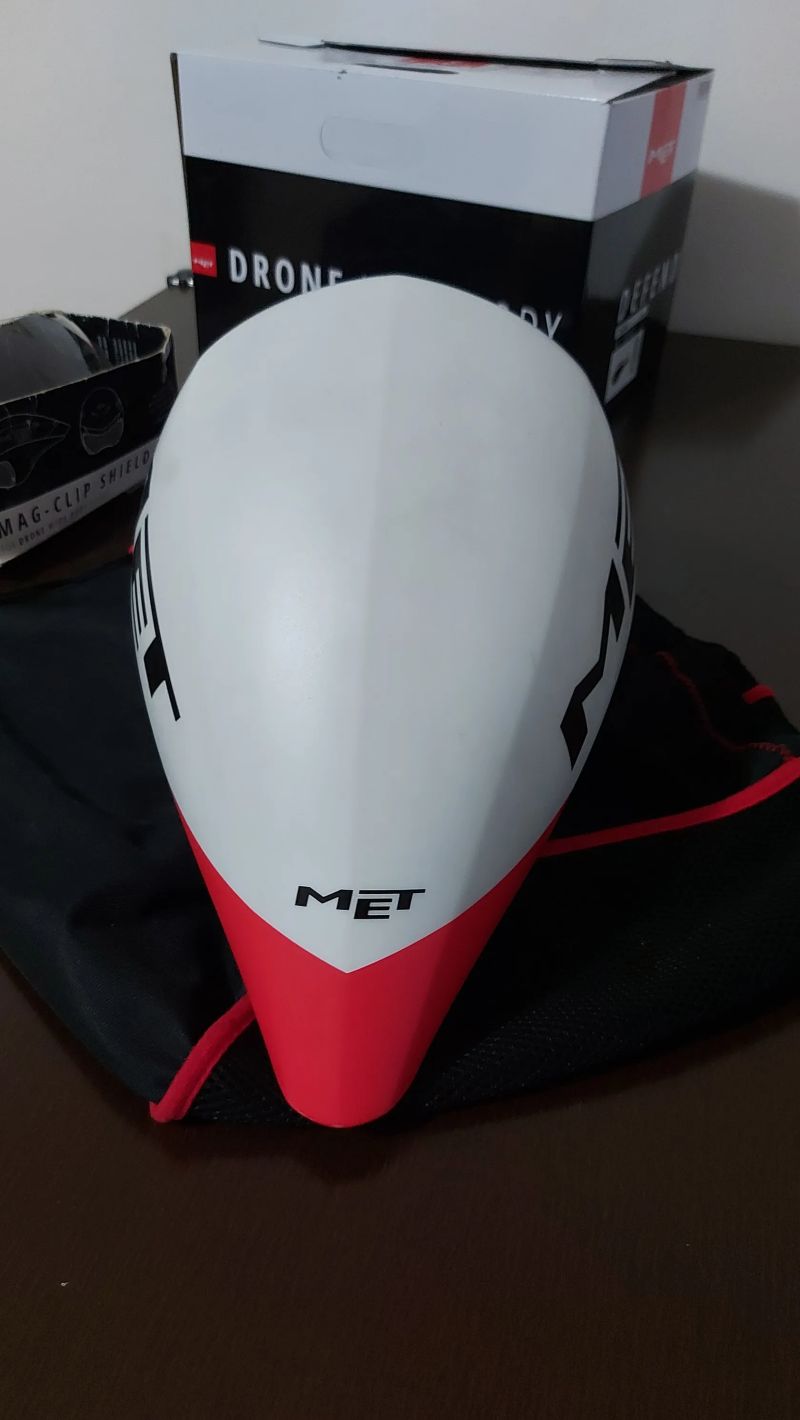 Prodám přilbu MET DRONE Wide body L (TT , časovka, triatlon)