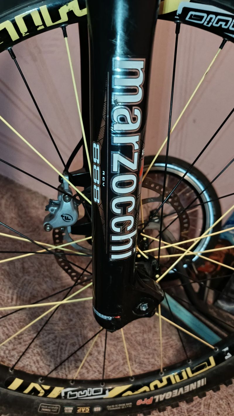 Downhill vidlice