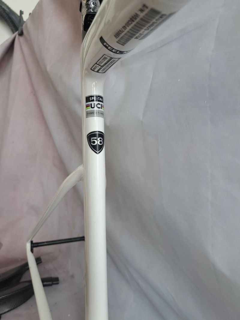 Silnicni ram Specialized Tarmac SL8, vel. 58, XL