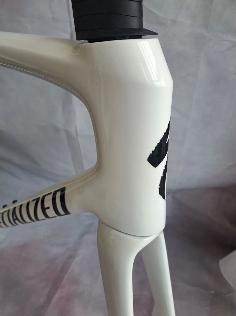 Silnicni ram Specialized Tarmac SL8, vel. 58, XL